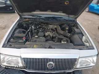 2003 Mercury Grand Marquis LS Premium z VIN 2MEFM75W03X658118, wystawiony jako IAAI lot #42435812 z przebiegiem 174 893 mil mil oraz . Historia ofert i sprzedaży dostępna na DreamBid. Obrazek 10.