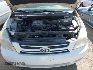 2007 Kia Sedona EX with VIN KNDMB233276111265, listed as a IAAI auction lot 41973188 with 197,754 mi miles. Bid and sale history available at carsss.com. Image 10.