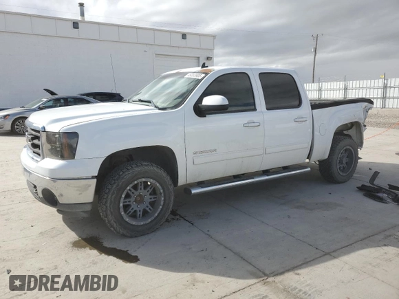 2013 GMC Sierra 1500 SLT with VIN 3GTP2WE73DG224589, listed as a Copart auction lot 46093905 with 71,874 mi miles and Salvage title. Bid and sale history available at DreamBid. Image 1.