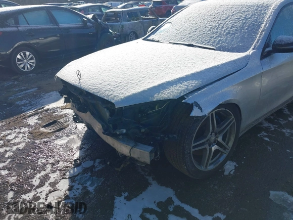 2015 Mercedes-Benz S-Class S 550 with VIN WDDUG8CB6FA069003, listed as a IAAI auction lot 41366424 with 61,856 mi miles. Bid and sale history available at carsss.com. Image 6.