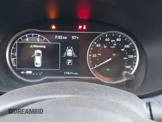 2024 Nissan Versa SV z VIN 3N1CN8EV1RL852359, wystawiony jako IAAI lot #41964102 z przebiegiem 17 837 mil mil oraz . Historia ofert i sprzedaży dostępna na DreamBid. Obrazek 7.