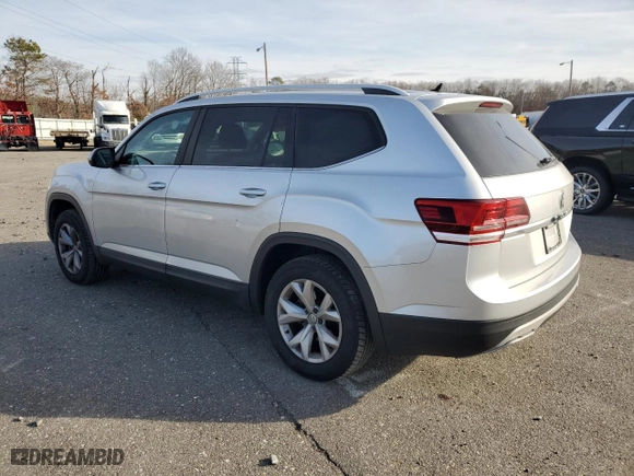 2018 Volkswagen Atlas 3.6L V6 S with VIN 1V2GR2CA7JC544532, listed as a Copart auction lot 86383994 with 123,686 mi miles and Salvage Title. Bid and sale history available at carsss.com. Image 2.