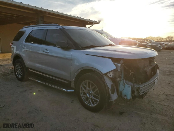 2019 Ford Explorer XLT with VIN 1FM5K7D81KGA94808, listed as a Copart auction lot 46524595 with 45,280 mi miles and Salvage Title. Bid and sale history available at carsss.com. Image 4.