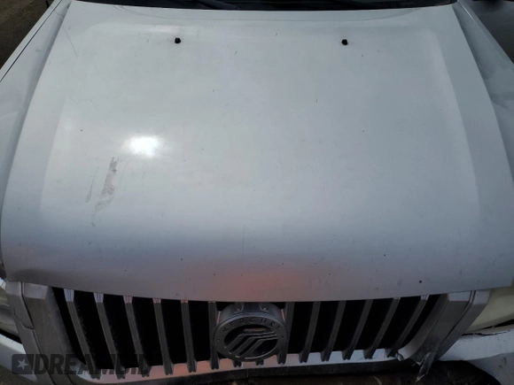 2010 Mercury Mariner z VIN 4M2CN9B75AKJ24200, wystawiony jako Copart lot #49974115 z przebiegiem 211 348 mil mil oraz Szkoda całkowita • Salvage title. Historia ofert i sprzedaży dostępna na DreamBid. Obrazek 14.