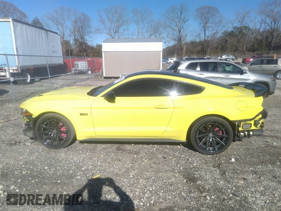 2021 Ford Mustang GT z VIN 1FA6P8CF3M5147061, wystawiony jako IAAI lot #41588962 z przebiegiem 39 201 mil mil oraz . Historia ofert i sprzedaży dostępna na DreamBid. Obrazek 15.