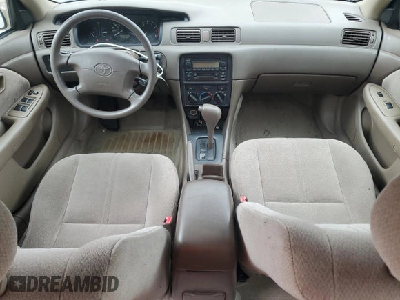 2001 Toyota Camry CE z VIN 4T1BG22K41U104477, wystawiony jako Copart lot #58437155 z przebiegiem 84 355 mil mil oraz Czysty tytuł • Clean title. Historia ofert i sprzedaży dostępna na DreamBid. Obrazek 8.