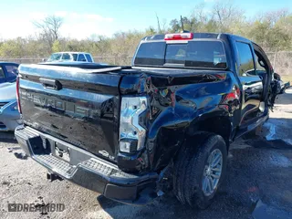 2024 Chevrolet Colorado 2WD LT with VIN 1GCPSCEK8R1171610, listed as a IAAI auction lot 41246140 with 2,736 mi miles. Bid and sale history available at carsss.com. Image 4.
