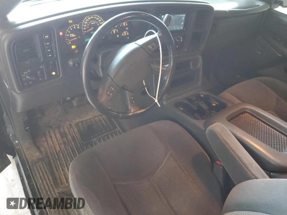 2005 Chevrolet Silverado 1500 Z71 z VIN 1GCEK19B75Z241454, wystawiony jako Copart lot #52154325 z przebiegiem 203 436 mil mil oraz Szkoda całkowita • Salvage title. Historia ofert i sprzedaży dostępna na DreamBid. Obrazek 8.