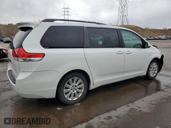 2011 Toyota Sienna XLE with VIN 5TDDK3DC9BS026467, listed as a Copart auction lot 49102135 with 236,534 mi miles and Salvage Title. Bid and sale history available at carsss.com. Image 3.
