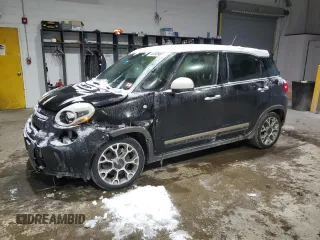 2016 FIAT 500L Trekking with VIN ZFBCFADH9GZ038014, listed as a Copart auction lot 43309645 with 116,696 mi miles and Salvage Title. Bid and sale history available at carsss.com. Image 1.