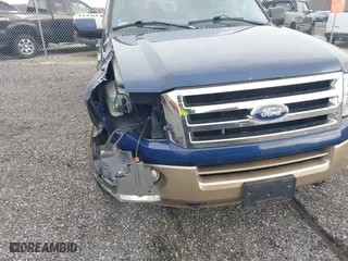 2012 Ford Expedition XLT with VIN 1FMJU1J54CEF13571, listed as a IAAI auction lot 41881288 with 178,861 mi miles. Bid and sale history available at carsss.com. Image 6.