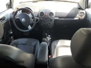 2010 Volkswagen Beetle с VIN 3VWPG3AG4AM023235, выставлен на аукционе Copart как лот 54620575 с пробегом 104 590 миль миль и Списание • Salvage title. История ставок и продаж доступна на DreamBid. Изображение 8.