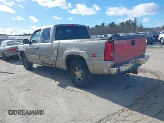 2003 Chevrolet Silverado 1500 LS with VIN 2GCEK19V231240843, listed as a IAAI auction lot 41439844 with 351,433 mi miles. Bid and sale history available at carsss.com. Image 3.