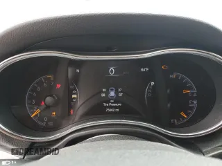 2018 Jeep Grand Cherokee Laredo с VIN 1C4RJFAG7JC217662, выставлен на аукционе Copart как лот 51811485 с пробегом 75 662 миль миль и Списание • Salvage title. История ставок и продаж доступна на DreamBid. Изображение 9.