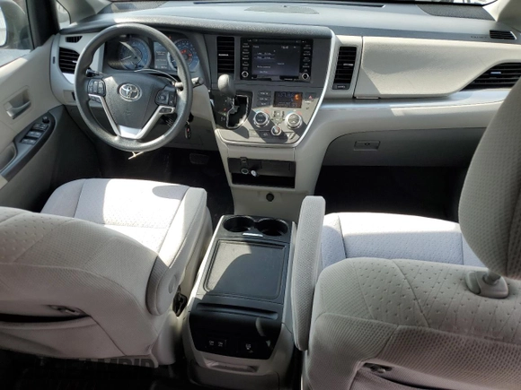 2020 Toyota Sienna LE with VIN 5TDJZ3DC5LS241702, listed as a Copart auction lot 59013815 with 49,087 mi miles and Salvage title. Bid and sale history available at DreamBid. Image 8.