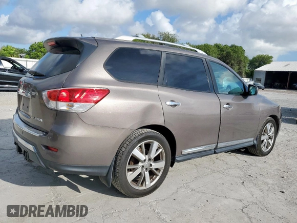 2014 Nissan Pathfinder SL with VIN 5N1AR2MN4EC612375, listed as a Copart auction lot 61652485 with 127,039 mi miles and Salvage title. Bid and sale history available at DreamBid. Image 3.