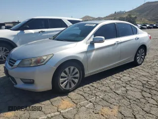 2015 Honda Accord Touring with VIN 1HGCR3F96FA020025, listed as a Copart auction lot 54986945 with 199,916 mi miles and Clean title. Bid and sale history available at DreamBid. Image 1.