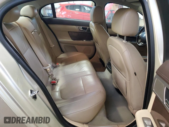 2009 Jaguar XF with VIN SAJXA06B19HR29408, listed as a Copart auction lot 88125085 with 160,152 mi miles and Salvage Title. Bid and sale history available at DreamBid. Image 10.