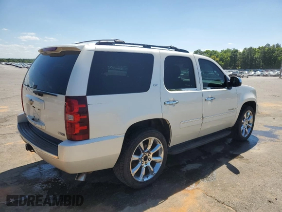 2009 Chevrolet Tahoe LTZ с VIN 1GNFC33009R171376, выставлен на аукционе Copart как лот 52502895 с пробегом 240 712 миль миль и Списание • Salvage title. История ставок и продаж доступна на DreamBid. Изображение 3.