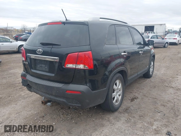 2012 Kia Sorento LX with VIN 5XYKTDA21CG286799, listed as a IAAI auction lot 41896186 with 178,777 mi miles. Bid and sale history available at carsss.com. Image 4.