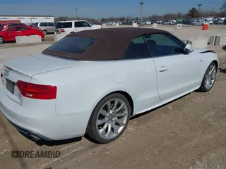 2015 Audi A5 Premium Plus z VIN WAUMFAFH3FN001641, wystawiony jako IAAI lot #41781985 z przebiegiem 44 229 mil mil oraz . Historia ofert i sprzedaży dostępna na DreamBid. Obrazek 4.