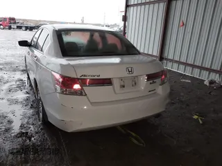 2012 Honda Accord SE z VIN 1HGCP2F67CA067792, wystawiony jako IAAI lot #42193036 z przebiegiem 151 332 mil mil oraz . Historia ofert i sprzedaży dostępna na DreamBid. Obrazek 3.