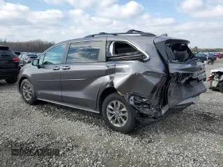 2021 Toyota Sienna XLE with VIN 5TDYRKEC1MS072223, listed as a Copart auction lot 45282985 with 81,311 mi miles and Salvage Title. Bid and sale history available at DreamBid. Image 2.