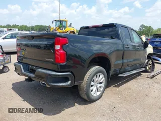 2020 Chevrolet Silverado 1500 Custom with VIN 1GCRWBEF0LZ133727, listed as a IAAI auction lot 39838746 with 1 mi miles. Bid and sale history available at carsss.com. Image 4.