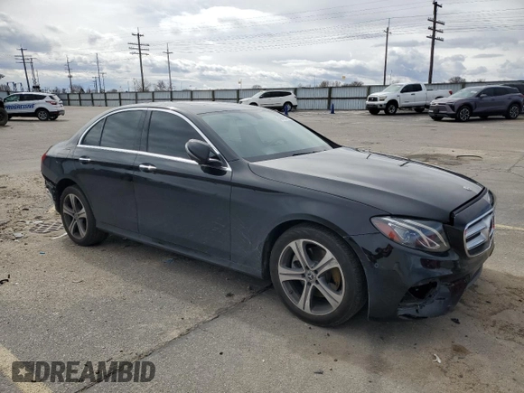 2019 Mercedes-Benz E 300 с VIN WDDZF4KB6KA648909, выставлен на аукционе Copart как лот 49472015 с пробегом 52 473 миль миль и Списание • Salvage title. История ставок и продаж доступна на DreamBid. Изображение 4.