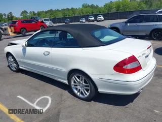 2009 Mercedes-Benz CLK 350 z VIN WDBTK56F09T104434, wystawiony jako IAAI lot #41976340 z przebiegiem 58 710 mil mil oraz . Historia ofert i sprzedaży dostępna na DreamBid. Obrazek 3.