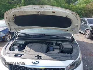2016 Kia Sedona SX with VIN KNDMC5C12G6141461, listed as a IAAI auction lot 42200862 with 183,859 mi miles and . Bid and sale history available at carsss.com. Image 10.