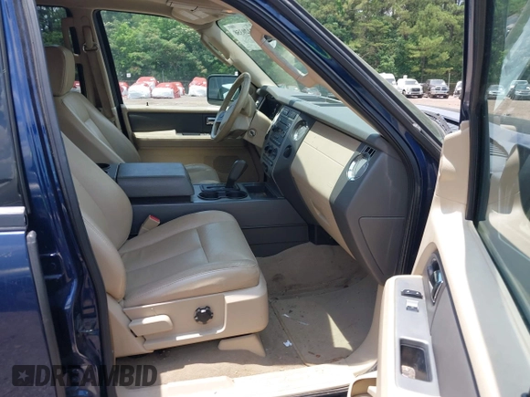 2008 Ford Expedition SSV with VIN 1FMFU16518LA82687, listed as a IAAI auction lot 42420358 with 265,228 mi miles and . Bid and sale history available at DreamBid. Image 5.