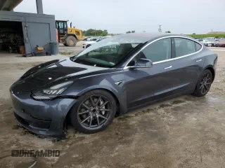 2018 Tesla Model 3 Long Range Battery z VIN 5YJ3E1EA6JF158755, wystawiony jako Copart lot #59539565 z przebiegiem 52 164 mil mil oraz Szkoda całkowita • Salvage title. Historia ofert i sprzedaży dostępna na DreamBid. Obrazek 1.
