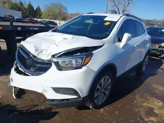 2020 Buick Encore Preferred with VIN KL4CJASB2LB081715, listed as a IAAI auction lot 41880697 with 28,466 mi miles. Bid and sale history available at carsss.com. Image 2.