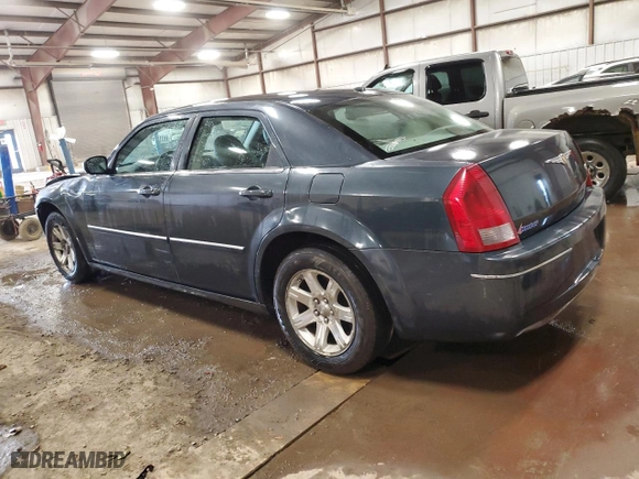 2007 Chrysler 300 Touring with VIN 2C3KA53G87H835673, listed as a Copart auction lot 48583435 with 97,988 mi miles and Clean Title. Bid and sale history available at carsss.com. Image 2.