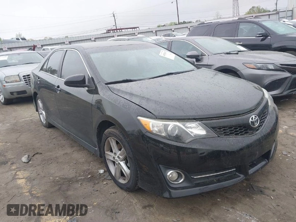 2013 Toyota Camry L with VIN 4T1BF1FK6DU222137, listed as a IAAI auction lot 41910131 with 139,743 mi miles. Bid and sale history available at carsss.com. Image 1.