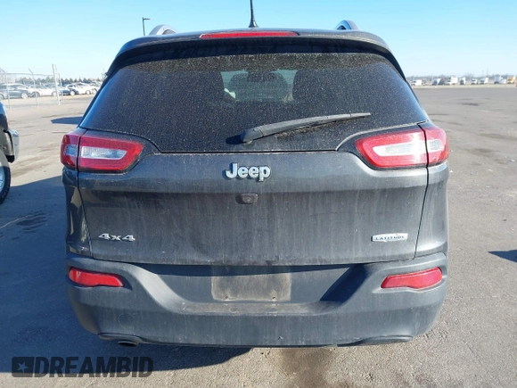 2016 Jeep Cherokee Latitude with VIN 1C4PJMCB8GW162224, listed as a IAAI auction lot 41847908 with 141,642 mi miles and . Bid and sale history available at carsss.com. Image 16.
