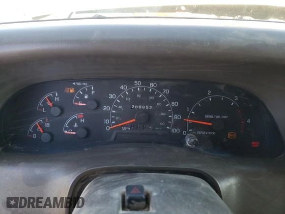 2000 Ford F-250 XL z VIN 1FTNX21F0YEE44462, wystawiony jako Copart lot #78092144 z przebiegiem 286 852 mil mil oraz Szkoda całkowita • Salvage title. Historia ofert i sprzedaży dostępna na DreamBid. Obrazek 9.