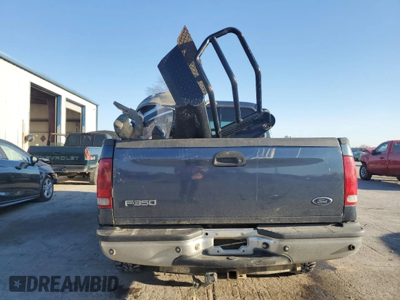 2007 Ford F-250 XL z VIN 1FTSW21P47EA71312, wystawiony jako Copart lot #50644945 z przebiegiem 214 956 mil mil oraz Szkoda całkowita • Salvage title. Historia ofert i sprzedaży dostępna na DreamBid. Obrazek 6.