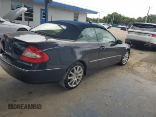 2007 Mercedes-Benz CLK 350 z VIN WDBTK56G87T084620, wystawiony jako Copart lot #61843215 z przebiegiem 92 936 mil mil oraz Czysty tytuł • Clean title. Historia ofert i sprzedaży dostępna na DreamBid. Obrazek 3.