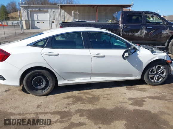 2017 Honda Civic Sedan LX with VIN 2HGFC2F58HH513036, listed as a IAAI auction lot 41815183 with 33,932 mi miles. Bid and sale history available at carsss.com. Image 13.