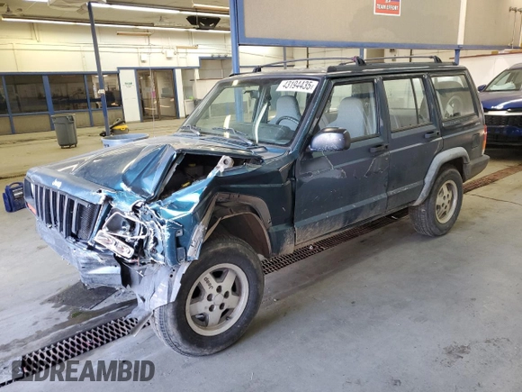 1997 Jeep Cherokee SE with VIN 1J4FJ28S1VL582070, listed as a Copart auction lot 43194435 with 192,534 mi miles and Salvage Title. Bid and sale history available at carsss.com. Image 1.