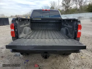 2016 GMC Sierra 2500HD Denali with VIN 1GT12UEG2GF184733, listed as a Copart auction lot 77405264 with 70,132 mi miles and Clean Title. Bid and sale history available at carsss.com. Image 6.