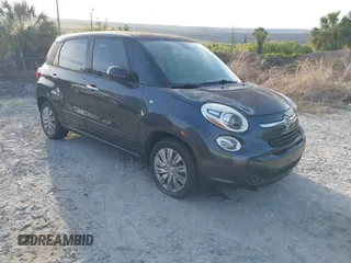 2016 FIAT 500L Pop with VIN ZFBCFAAH3GZ038515, listed as a IAAI auction lot 42088460 with 107,004 mi miles. Bid and sale history available at carsss.com. Image 1.