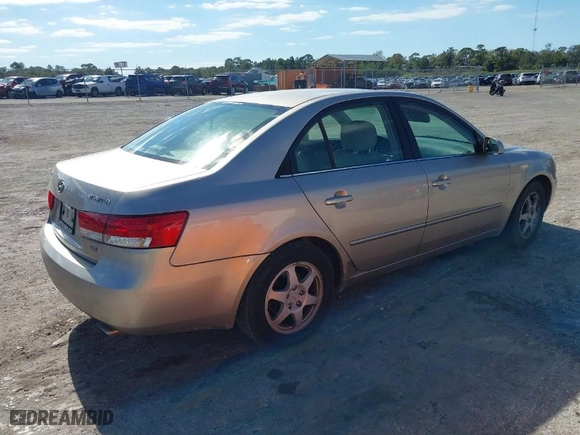 2006 Hyundai Sonata GLS with VIN 5NPEU46F86H048385, listed as a IAAI auction lot 40887731 with 184,494 mi miles. Bid and sale history available at carsss.com. Image 4.