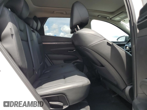 2024 Hyundai Tucson Limited with VIN 5NMJECDE5RH382973, listed as a Copart auction lot 61405635 with 35,692 mi miles and Clean title. Bid and sale history available at DreamBid. Image 11.