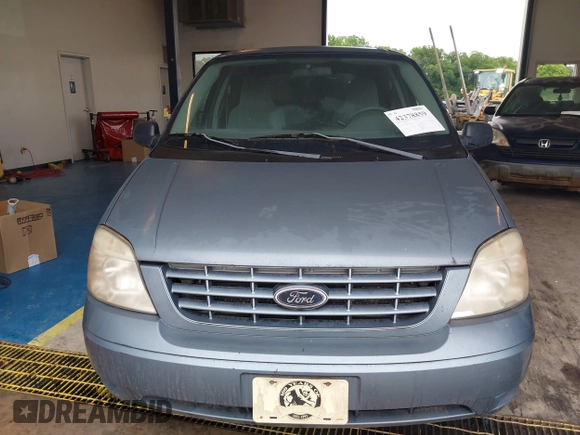 2005 Ford Freestar S z VIN 2FMZA50685BA79604, wystawiony jako IAAI lot #42378859 z przebiegiem 195 532 mil mil oraz . Historia ofert i sprzedaży dostępna na DreamBid. Obrazek 6.