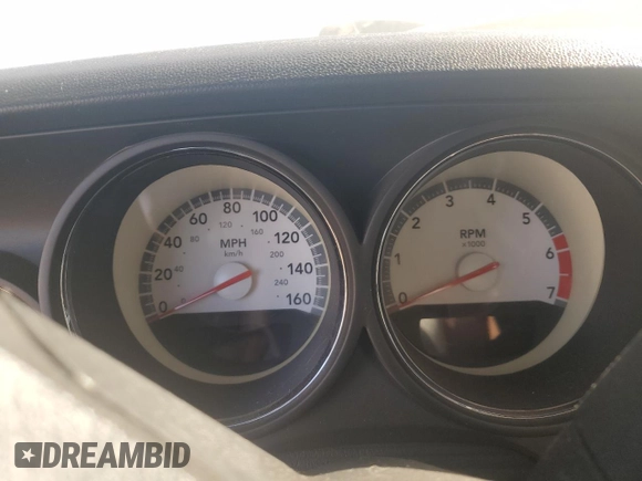 2010 Dodge Challenger R/T z VIN 2B3CJ5DT4AH195370, wystawiony jako Copart lot #76571714 z przebiegiem Nie podano mil oraz Szkoda całkowita • Salvage title. Historia ofert i sprzedaży dostępna na DreamBid. Obrazek 9.
