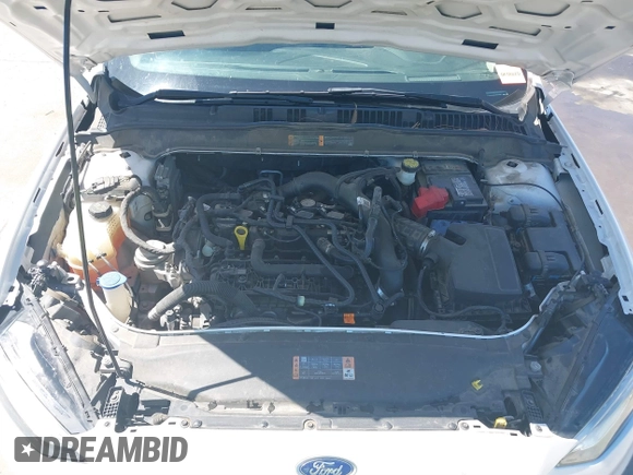 2019 Ford Fusion SE with VIN 3FA6P0HD0KR215531, listed as a IAAI auction lot 41867778 with 101,893 mi miles. Bid and sale history available at carsss.com. Image 10.