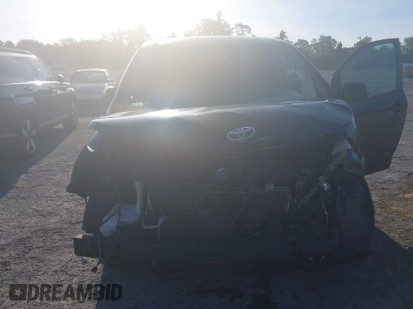 2017 Toyota Sienna LE Auto Access Seat with VIN 5TDKZ3DC5HS811239, listed as a IAAI auction lot 42723268 with 170,309 mi miles and . Bid and sale history available at DreamBid. Image 6.
